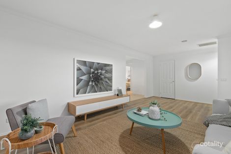 Property photo of 2 Barham Way Cranbourne East VIC 3977