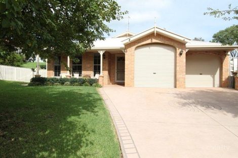 39 Kurumben Pl, West Bathurst, NSW 2795