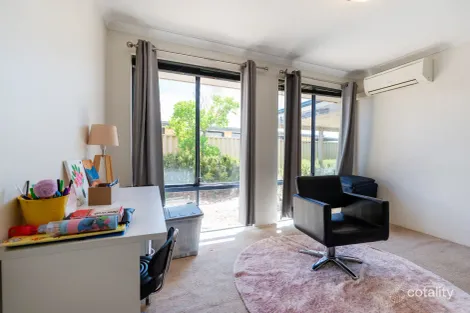 Property photo of 27 Wiroo Loop Dalyellup WA 6230