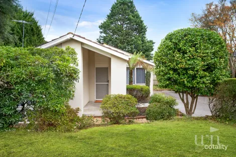 4 Gregory Ave, Frankston South, VIC 3199