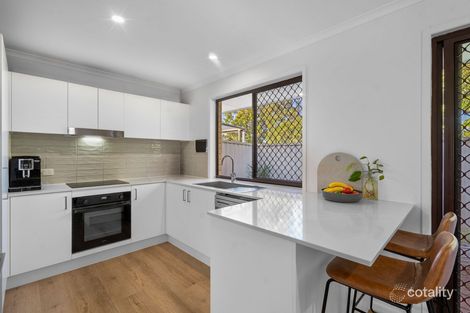 1/39 ALEXANDER DR, HIGHLAND PARK, QLD 4211