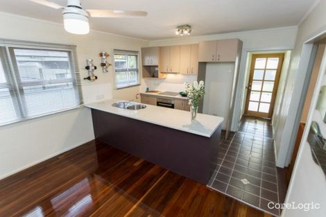 19 Campbell St, Scarborough, QLD 4020