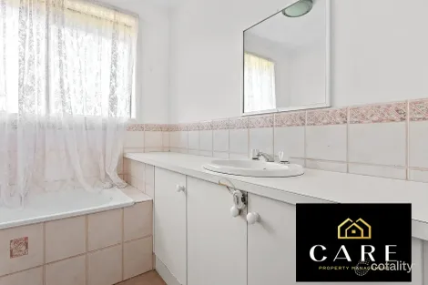 Property photo of 48 Meeking Drive Pakenham VIC 3810