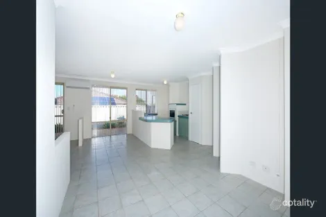 Property photo of 23 Casuarina Drive Halls Head WA 6210