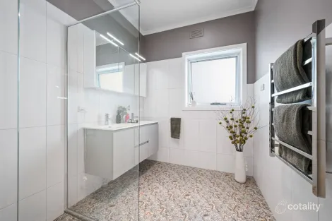 Property photo of 12 Warren Street Mount Gambier SA 5290