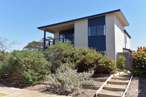 23-25 Edwards Point Rd, St Leonards, VIC 3223
