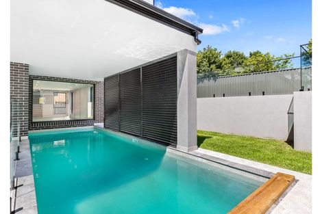 Property photo of 124 Sandakan Road Revesby Heights NSW 2212