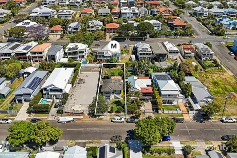 Property photo of 33 Stratton Terrace Wynnum QLD 4178