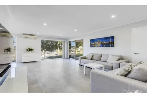 Property photo of 60 Poinciana Boulevard Broadbeach Waters QLD 4218