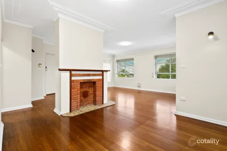 2 Gundarun St, West Wollongong, NSW 2500