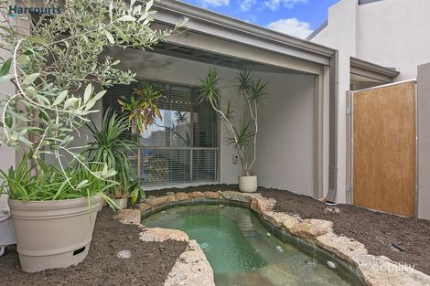 Property photo of 21 Callaghan Way Noranda WA 6062