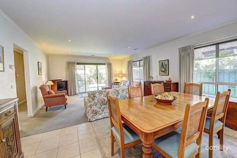 Property photo of 2 Calloway Close Miners Rest VIC 3352