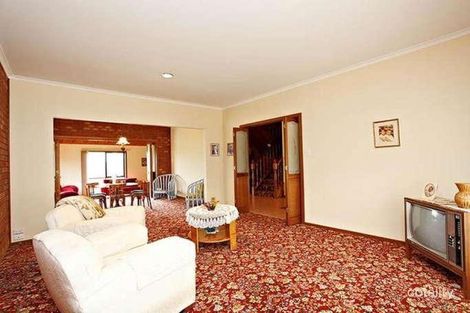 Property photo of 5 Camlarni Close Avondale Heights VIC 3034