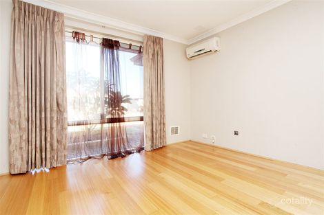 Property photo of 16 Pyrenees Court Caversham WA 6055