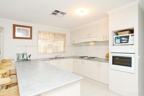 Property photo of 2 Ella Court Hoppers Crossing VIC 3029