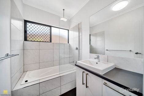 Property photo of 38 Lacebark Crescent Bentley Park QLD 4869