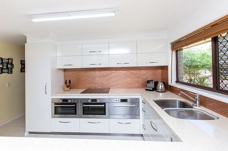 Property photo of 20 Jayben Street Wynnum West QLD 4178