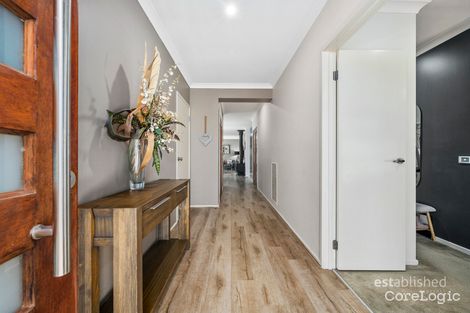 Property photo of 9 Oceanwave Parade Point Cook VIC 3030