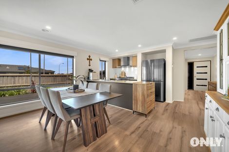 Property photo of 7 Westbourne Street Clyde North VIC 3978