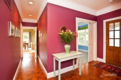 Property photo of 15 Hillside Road Mount Waverley VIC 3149