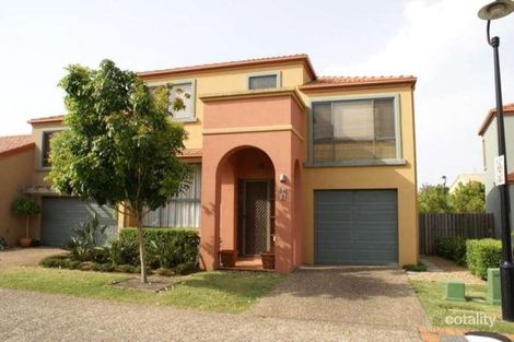 2/20 Fairway Dr, Clear Island Waters, QLD 4226