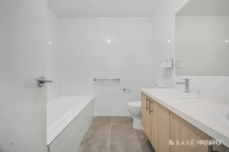 Property photo of 186 Henry Road Pakenham VIC 3810