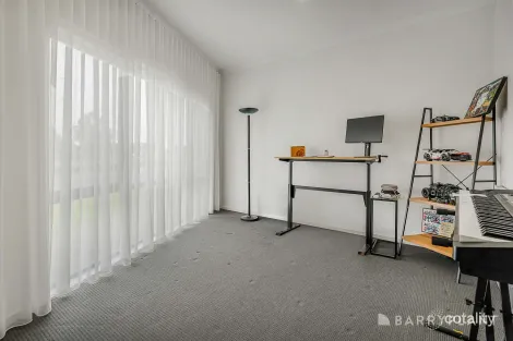 Property photo of 186 Henry Road Pakenham VIC 3810