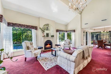 Property photo of 1 Andval Court Berwick VIC 3806