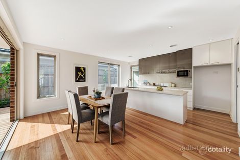 Property photo of 4 Broadbridge Place Malvern East VIC 3145