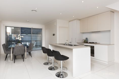 Property photo of 1 Pavilion Place Mulgrave VIC 3170