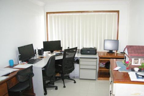 Property photo of 10 Mulligan Street Bossley Park NSW 2176