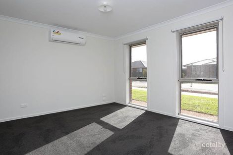 Property photo of 33 Aruma Avenue Harkness VIC 3337