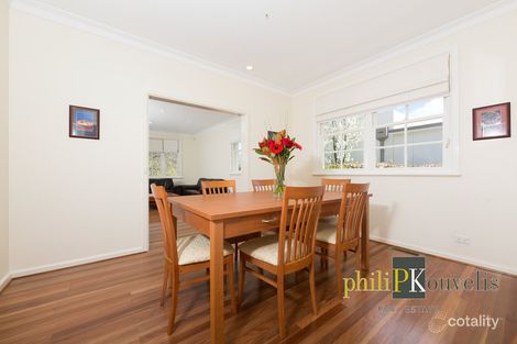 Property photo of 14 Macrobertson Street Mawson ACT 2607