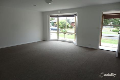 Property photo of 17 Flint Crescent Delahey VIC 3037