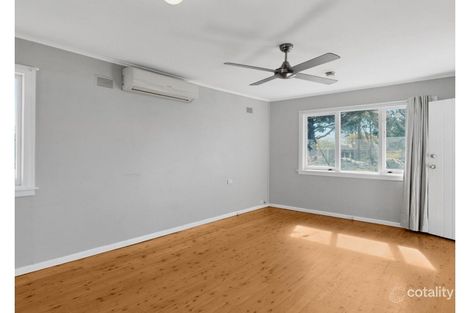 Property photo of 5 Ramu Place Whalan NSW 2770
