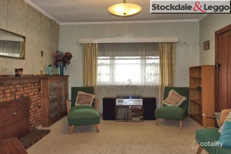 Property photo of 27 Railway Crescent Moe VIC 3825