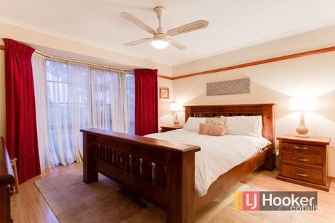 Property photo of 22 Tilba Court Berwick VIC 3806