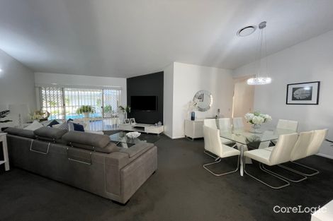 Property photo of 34 Oyster Cove Promenade Helensvale QLD 4212