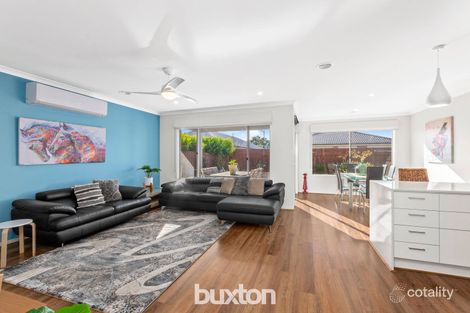 Property photo of 25 Mallacoota Crescent Armstrong Creek VIC 3217