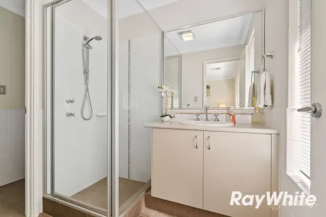 Property photo of 6 Lorea Loop Halls Head WA 6210