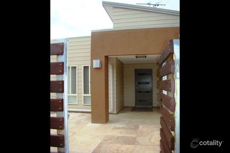 Property photo of 1 Paperbark Place Emerald QLD 4720