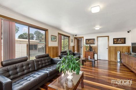 Property photo of 1 Stirling Avenue Seaholme VIC 3018