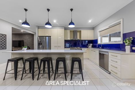 Property photo of 17 Edenbrook Circuit Pakenham VIC 3810