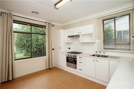 Property photo of 9 Watsonia Grove Norlane VIC 3214