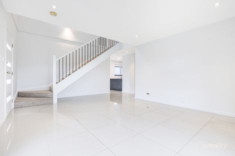 Property photo of 5 Phoenix Way Horsley NSW 2530