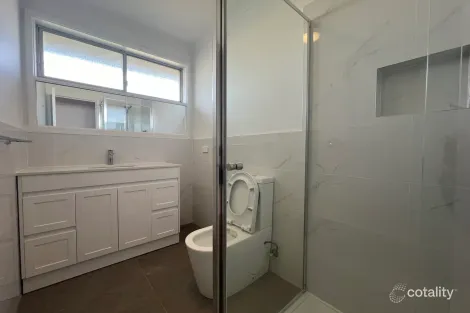 Property photo of 41 Rosslare Parade St Albans VIC 3021