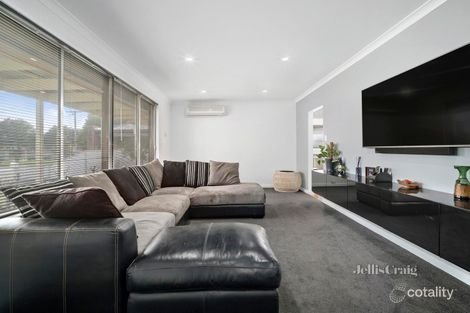 Property photo of 7 Warrina Drive Delacombe VIC 3356