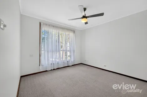 Property photo of 2/24 Oriole Drive Werribee VIC 3030