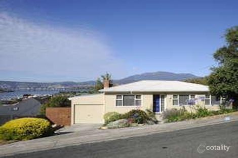 26 Malunna Rd, Lindisfarne, TAS 7015
