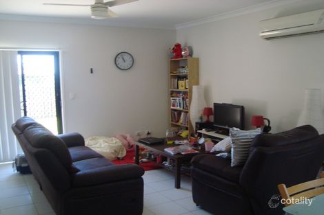 Property photo of 8 Reynolds Close Redbank Plains QLD 4301